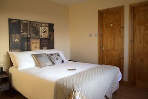 Madra Rua Organic Accommodation
