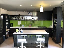 God Island Bed and Breakfast