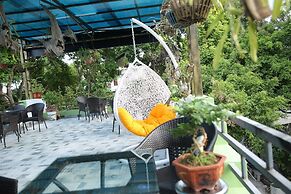 TamCoc Green field Hostel