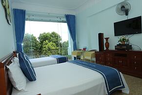 TamCoc Green field Hostel