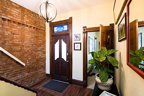 Newly Renovated Rino Retreat