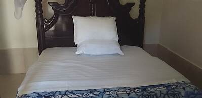 Mango Cottages & Recreation Center