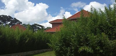 Mango Cottages & Recreation Center