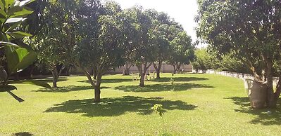 Mango Cottages & Recreation Center