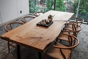 NINE TREE BY PARNAS SEOUL INSADONG