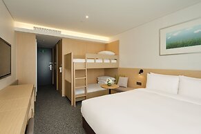 NINE TREE BY PARNAS SEOUL INSADONG