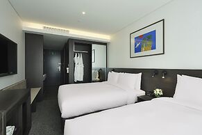 NINE TREE BY PARNAS SEOUL INSADONG