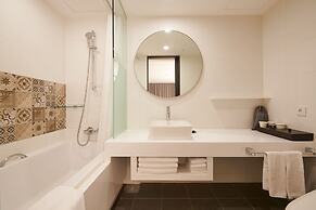 NINE TREE BY PARNAS SEOUL INSADONG