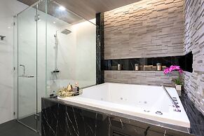 MIDA Grande Resort Phuket