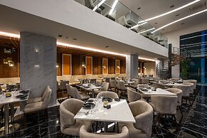 MIDA Grande Resort Phuket