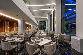 MIDA Grande Resort Phuket