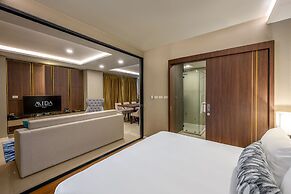 MIDA Grande Resort Phuket