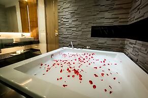 MIDA Grande Resort Phuket