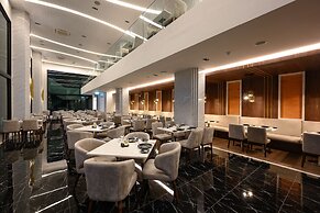 MIDA Grande Resort Phuket