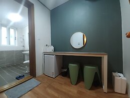 OYO Hostel Myeongdong 5