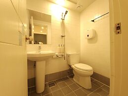 OYO Hostel Myeongdong 5