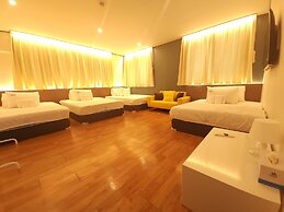 OYO Hostel Myeongdong 5