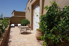 Palais Villa Talaa Resort