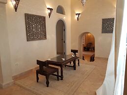 Palais Villa Talaa Resort