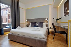 Roma Five Suites