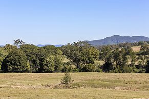 Valley Cabins By The Creek