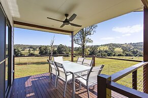 Valley Cabins By The Creek