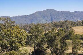 Valley Cabins By The Creek