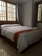 Wei Si Deng Hotel and Restaurant