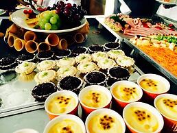 Casa Amarela Executive Hotel