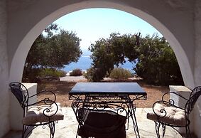 Stunning House - Sleeps 11, Terrace & Sea View