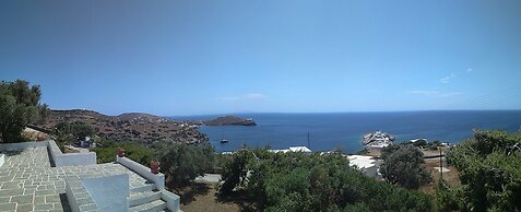 Stunning House - Sleeps 11, Terrace & Sea View