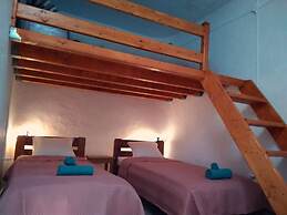 Stunning House - Sleeps 11, Terrace & Sea View