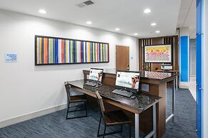 Holiday Inn Express & Suites Purcell by IHG