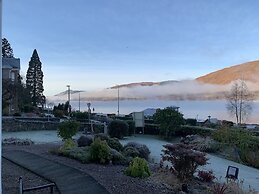 Ashburn House De Luxe B&B