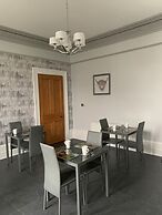 Ashburn House De Luxe B&B