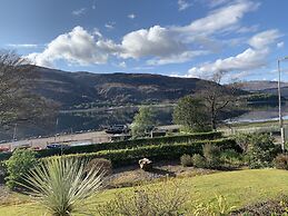 Ashburn House De Luxe B&B