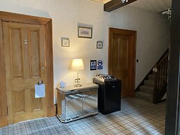 Ashburn House De Luxe B&B