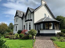 Ashburn House De Luxe B&B