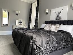 Ashburn House De Luxe B&B