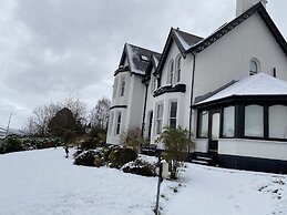 Ashburn House De Luxe B&B