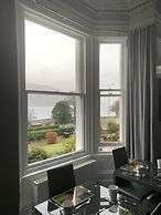 Ashburn House De Luxe B&B