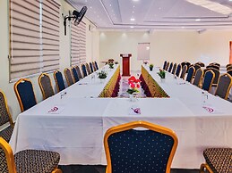 Rhogem Hotel