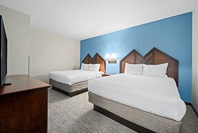 Camelback Lodge & Aquatopia Indoor Waterpark