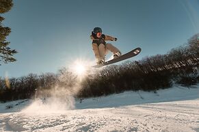 Camelback Lodge & Aquatopia Indoor Waterpark