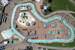 Camelback Lodge & Aquatopia Indoor Waterpark