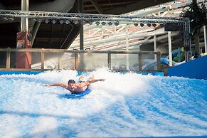 Camelback Lodge & Aquatopia Indoor Waterpark