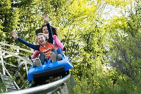 Camelback Lodge & Aquatopia Indoor Waterpark