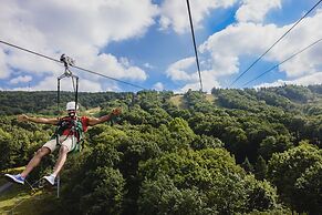 Camelback Lodge & Aquatopia Indoor Waterpark