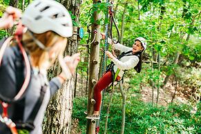 Camelback Lodge & Aquatopia Indoor Waterpark