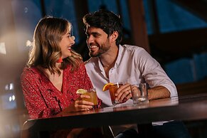 Camelback Lodge & Aquatopia Indoor Waterpark